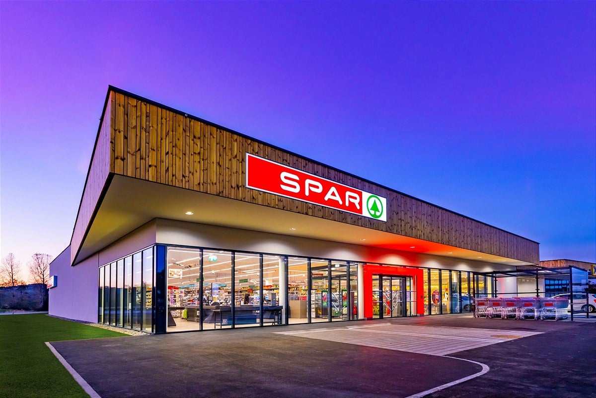 SPAR-Aussenbeleuchtung.jpg